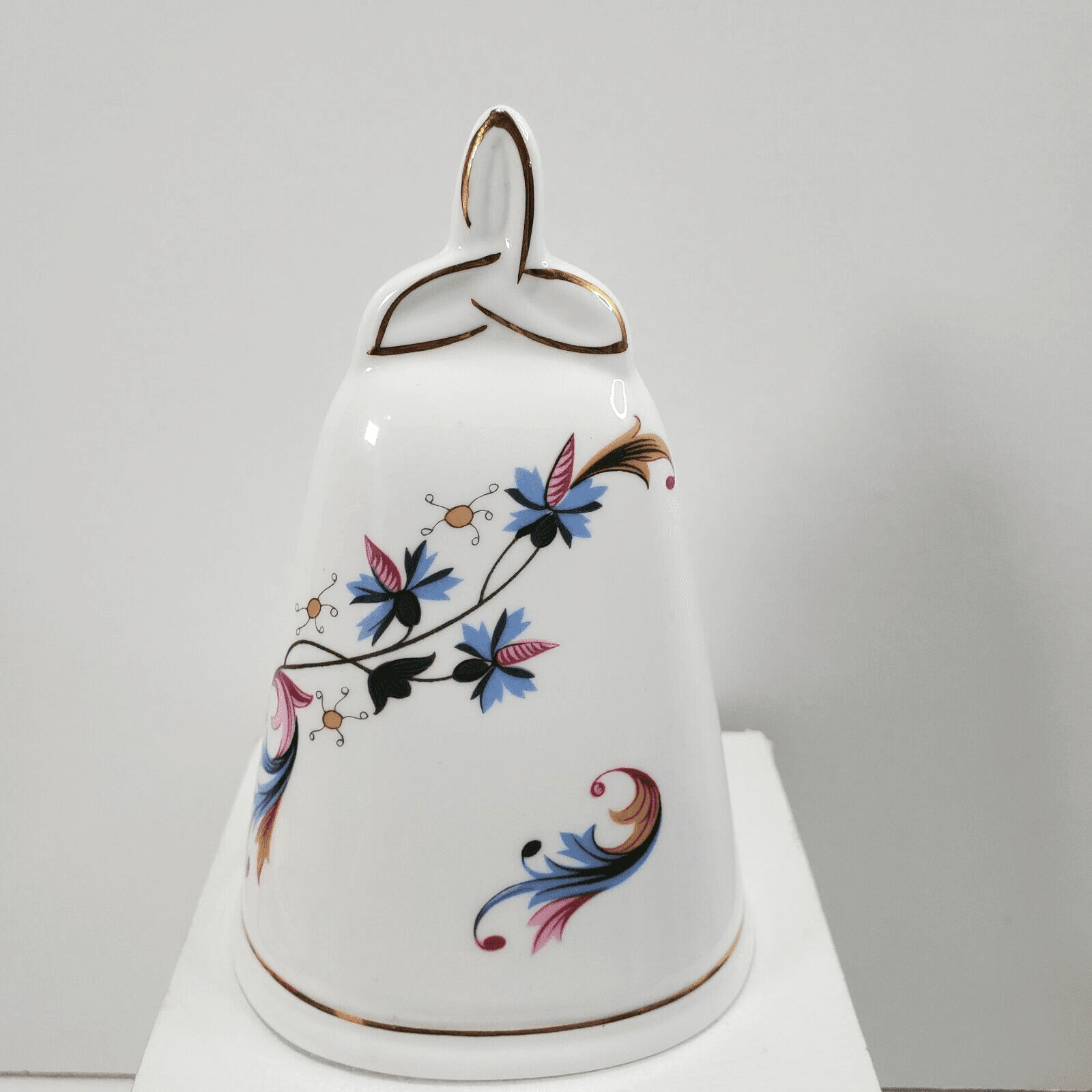 Vtg Royal Tara Hall Bone China Bell 5" Floral Made in Galaway Ireland w/clapper