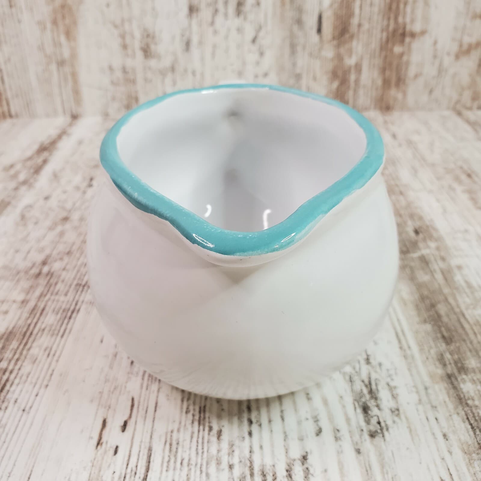 Dansk Costa Del Sol Gravy Boat 20 Ounce White with Aqua Trim Portugal - Thumbnail 4