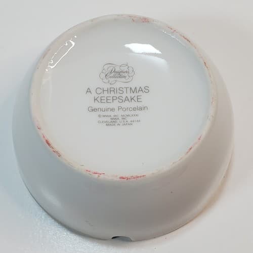 Vintage Holly Hobbie A Christmas Keepsake Mauve/Pink Girl Porcelain Ashtray - Thumbnail 2