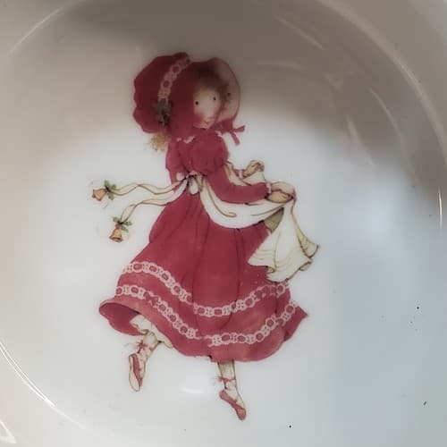 Vintage Holly Hobbie A Christmas Keepsake Mauve/Pink Girl Porcelain Ashtray - Thumbnail 4
