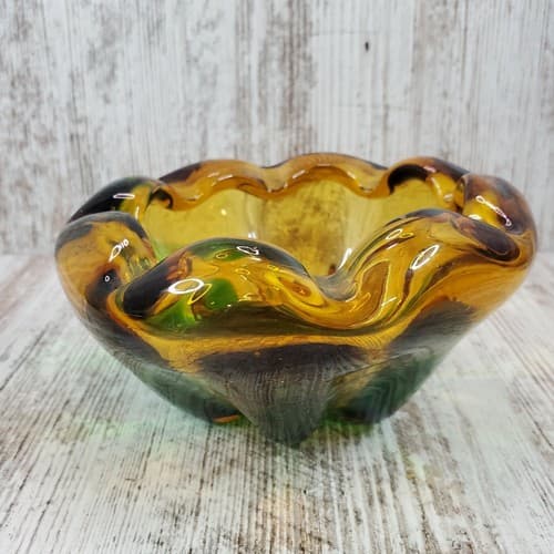 Mid Century Modern Handblown Art Glass Emerald Green Gold Ashtray Candy Dish - Thumbnail 2