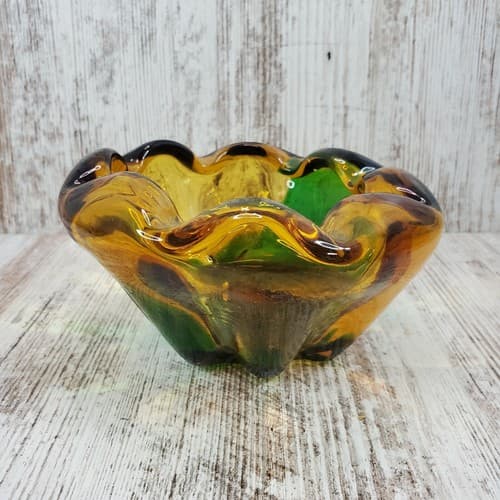 Mid Century Modern Handblown Art Glass Emerald Green Gold Ashtray Candy Dish - Thumbnail 3