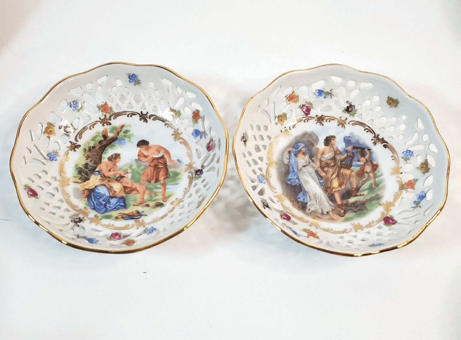 2 Vintage Schumann Arzberg Bavaria Reticulated Pierced 4” Bowl Courting Couple