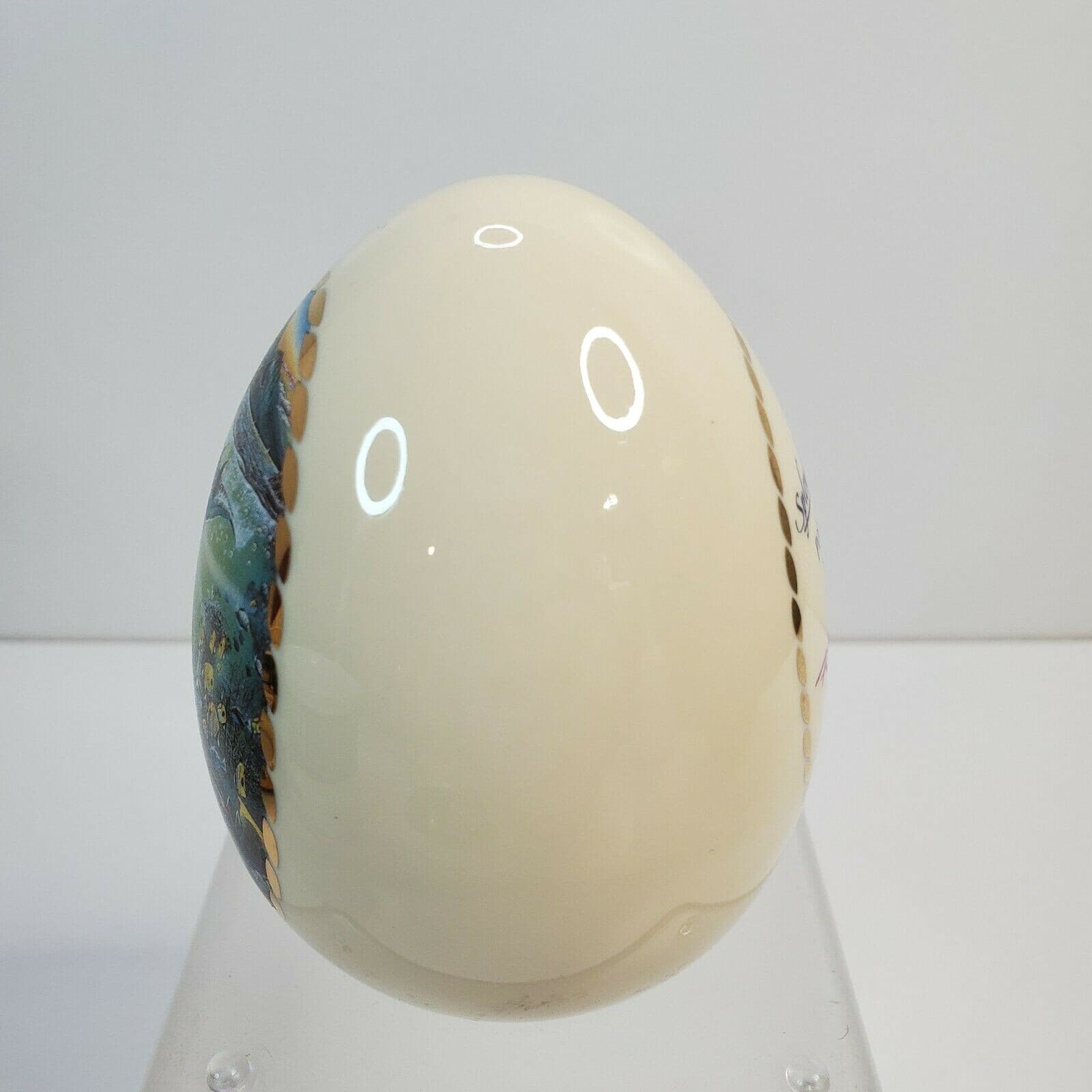 Vintage The Danbury Mint Splendors of the Sea Porcelain Egg Collection 1995 - Thumbnail 2