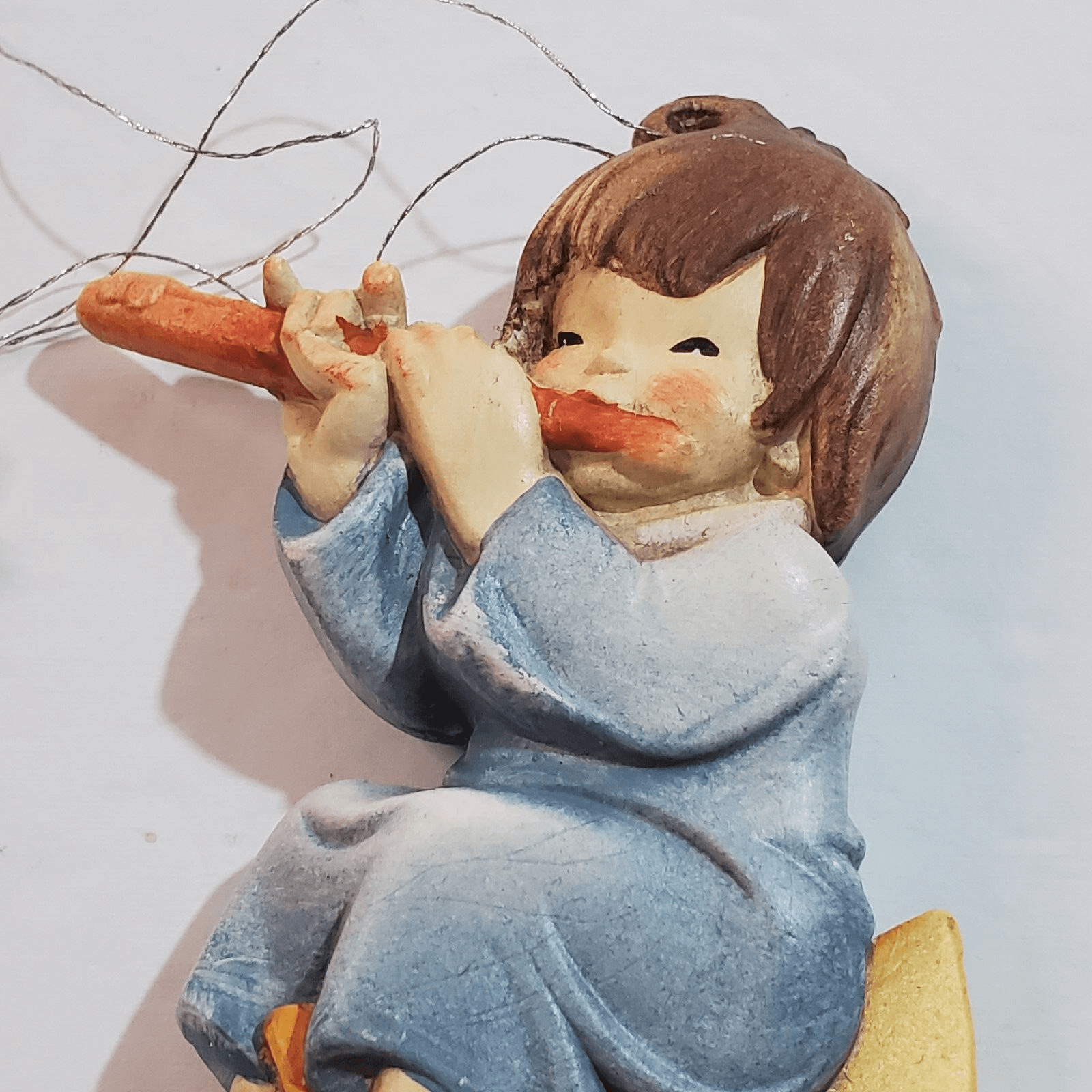 Vtg Anri Juan Ferrandiz Italy Girl Playing Flute on The Sun Christmas Ornament - Thumbnail 4