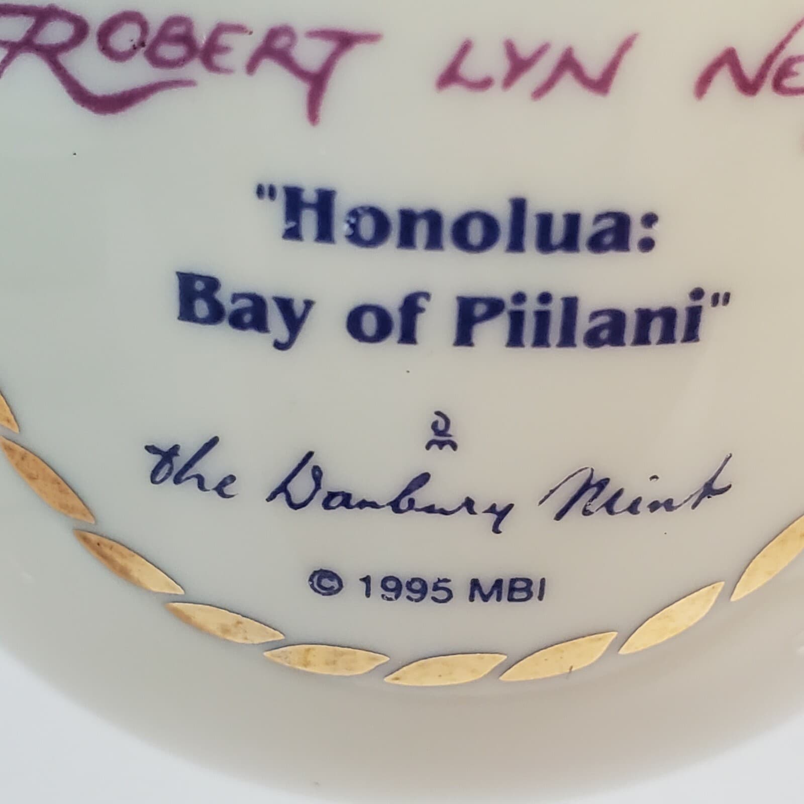 Vintage The Danbury Mint Splendors of the Sea Porcelain Egg Collection 1995 - Thumbnail 4