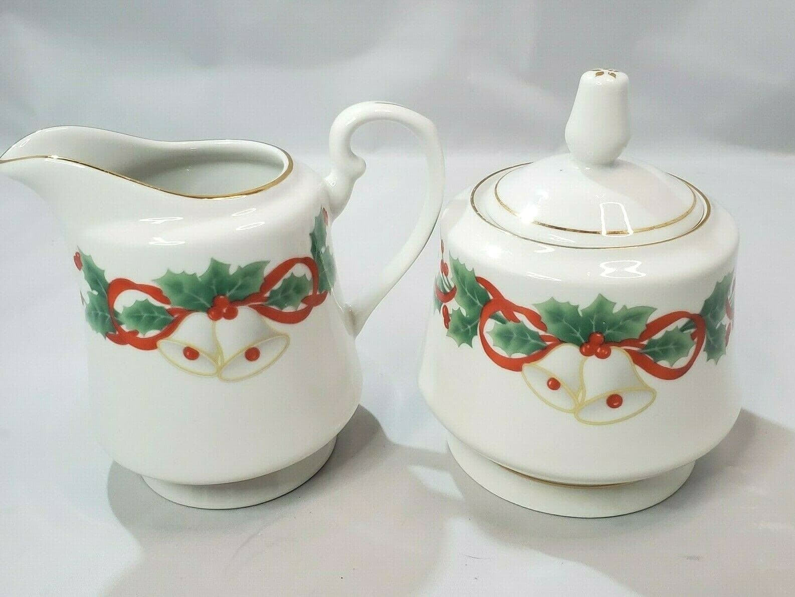 Vtg Sango 1990 Noel Christmas Sugar And Creamer Bells Holly Berries Ribbon 8401