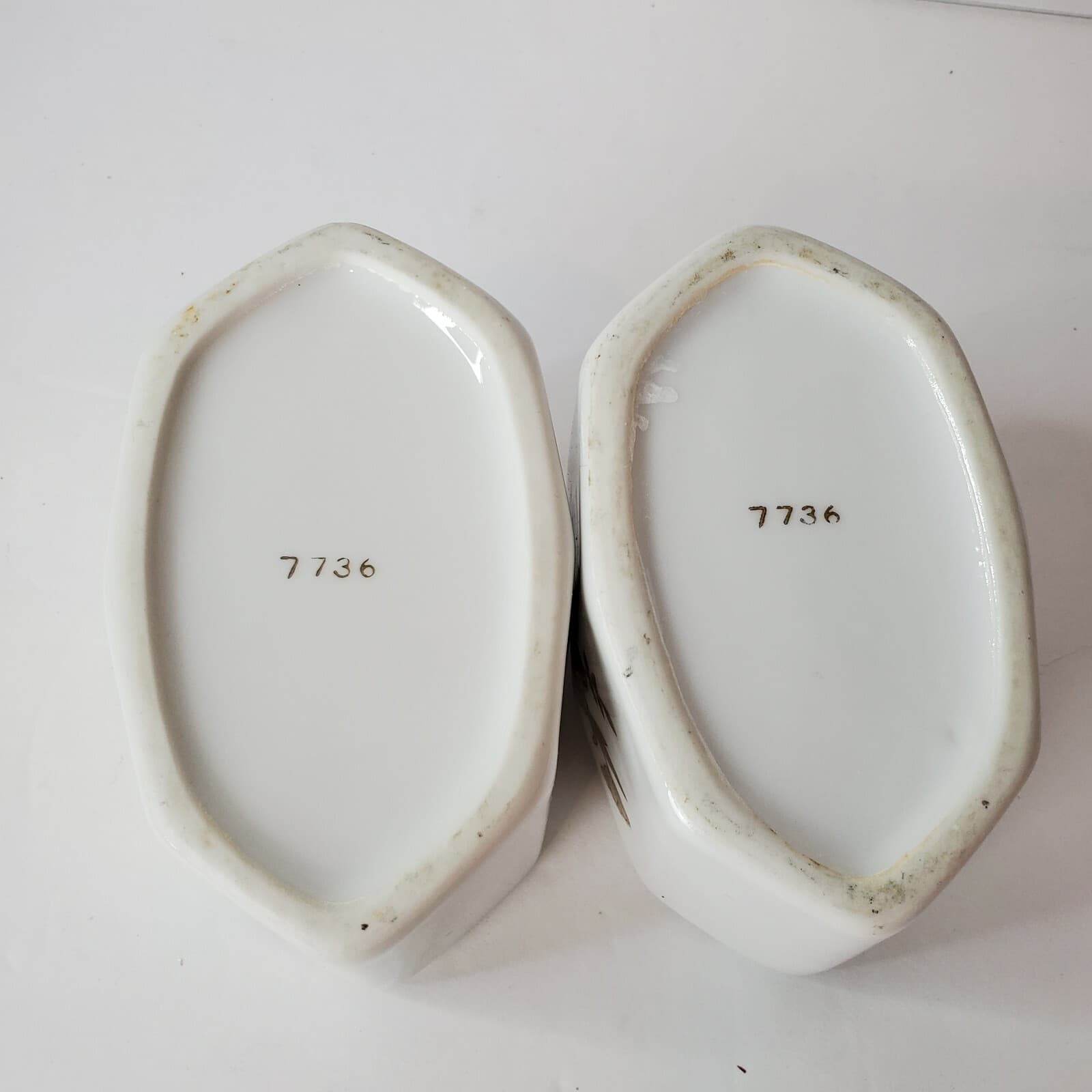 2 Vintage Andrea by Sadek White Porcelain Spoon Holders Rest 7736 Gold Flowers - Thumbnail 8