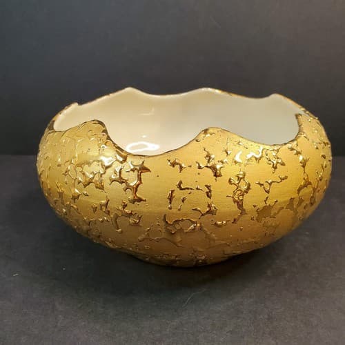Vintage 22K Weeping Bright Gold Scalloped Ceramic Console Planter Bowl U.S.A.