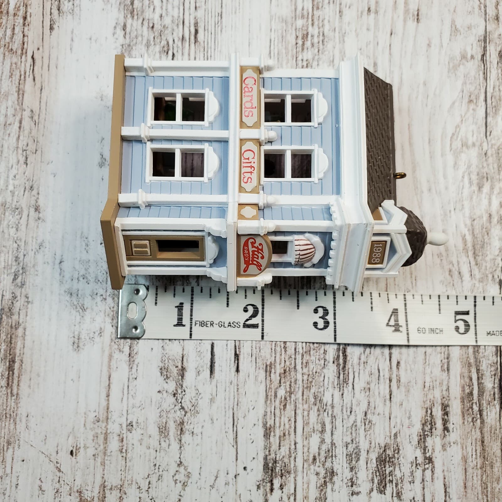 Vintage 1988 Hallmark Hall Bros Card Shop #5 in the Series Christmas Ornament - Thumbnail 7
