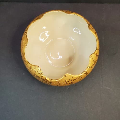 Vintage 22K Weeping Bright Gold Scalloped Ceramic Console Planter Bowl U.S.A. - Thumbnail 2