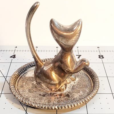 Vintage Silver Plated Cat Ring Holder on Etched Trinket Tray 3.5” Tall Hong Kong - Thumbnail 5