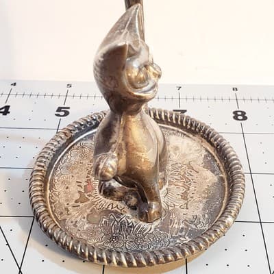 Vintage Silver Plated Cat Ring Holder on Etched Trinket Tray 3.5” Tall Hong Kong - Thumbnail 4