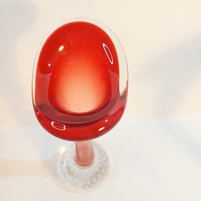 Vintage Red Art Glass Tulip Jack In The Pulpit Bud Vase Controlled Bubbles Base - Thumbnail 3