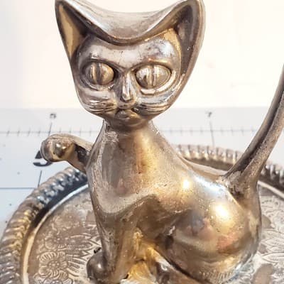 Vintage Silver Plated Cat Ring Holder on Etched Trinket Tray 3.5” Tall Hong Kong - Thumbnail 2