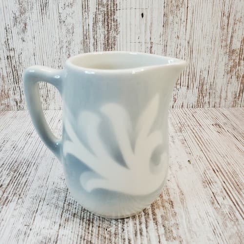 Vintage Syracuse China USA Small White and Blue Fleur De Lis Creamer Pitcher - Thumbnail 4