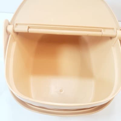 Vintage Fisher Price Heavy Plastic Picnic Basket ONLY Made in USA 8 in x 10 in - Thumbnail 3