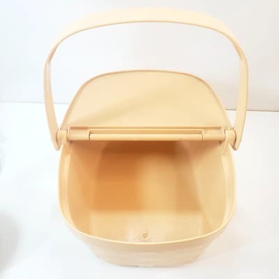 Vintage Fisher Price Heavy Plastic Picnic Basket ONLY Made in USA 8 in x 10 in - Thumbnail 5