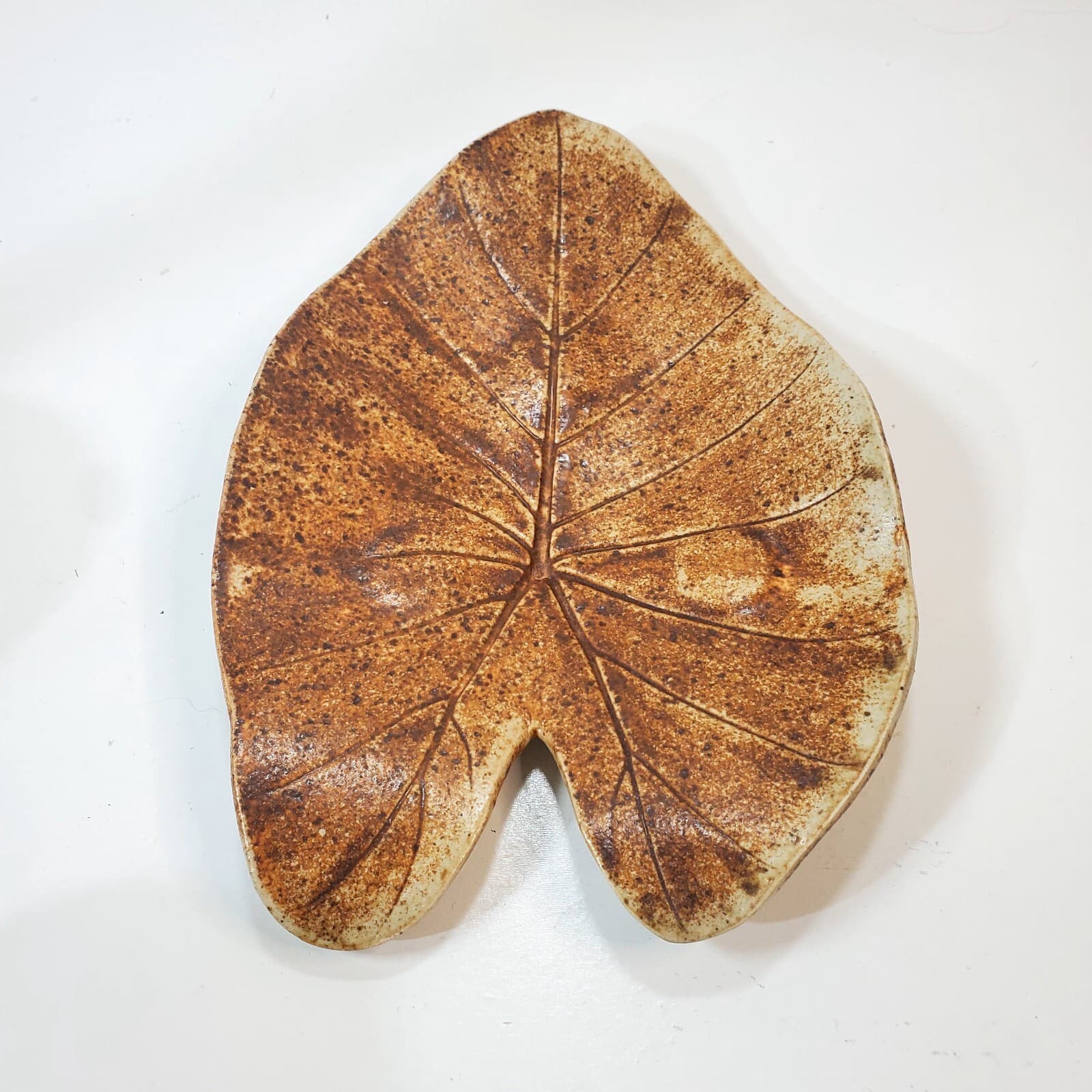 Handmade Studio Pottery Footed Leaf Shaped Decorative Dish Signed Kirby 15 - Thumbnail 3