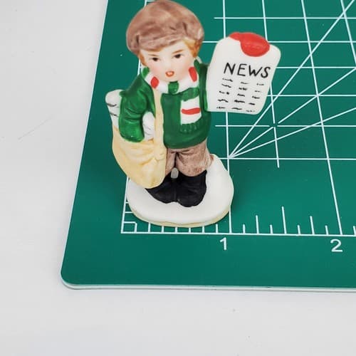Vtg LEFTON Colonial Christmas Boy Riding Bike & Newsboy Figurines #06546 #06548 - Thumbnail 12