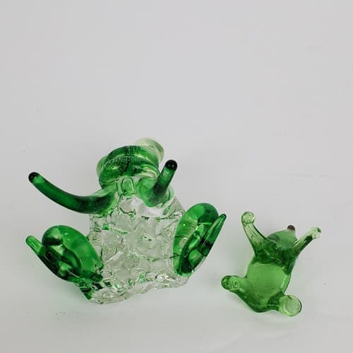 Hand Blown Art Glass Set of 2 Miniature Frog Figurine Clear Green Big Eyes - Thumbnail 5