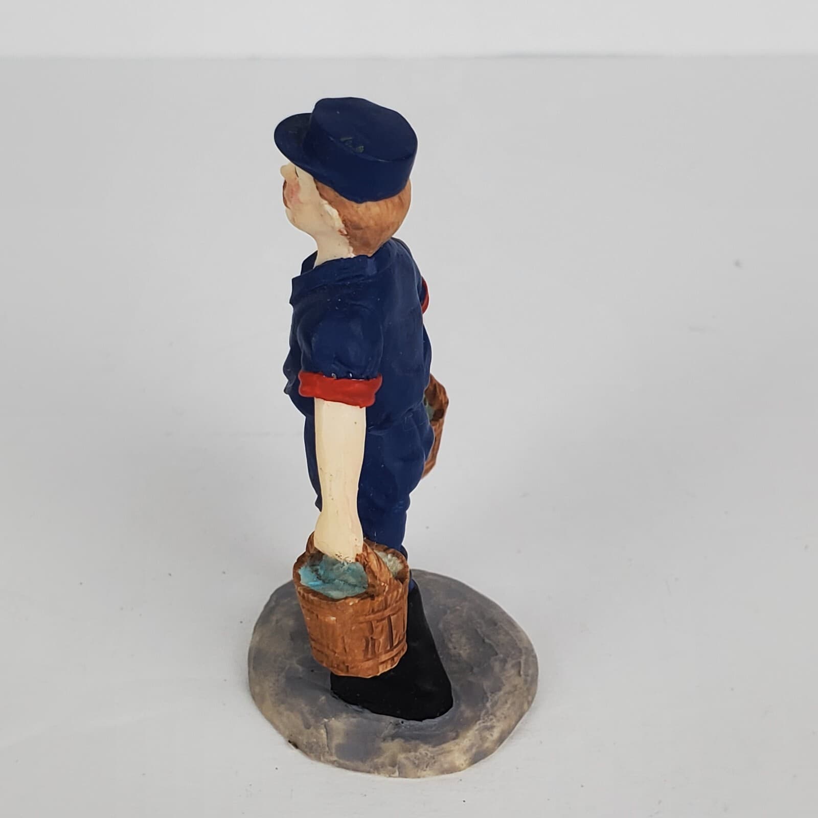 Vintage 1994 LEFTON Colonial Village Fireman Tom Christmas Figurine #01394 - Thumbnail 4