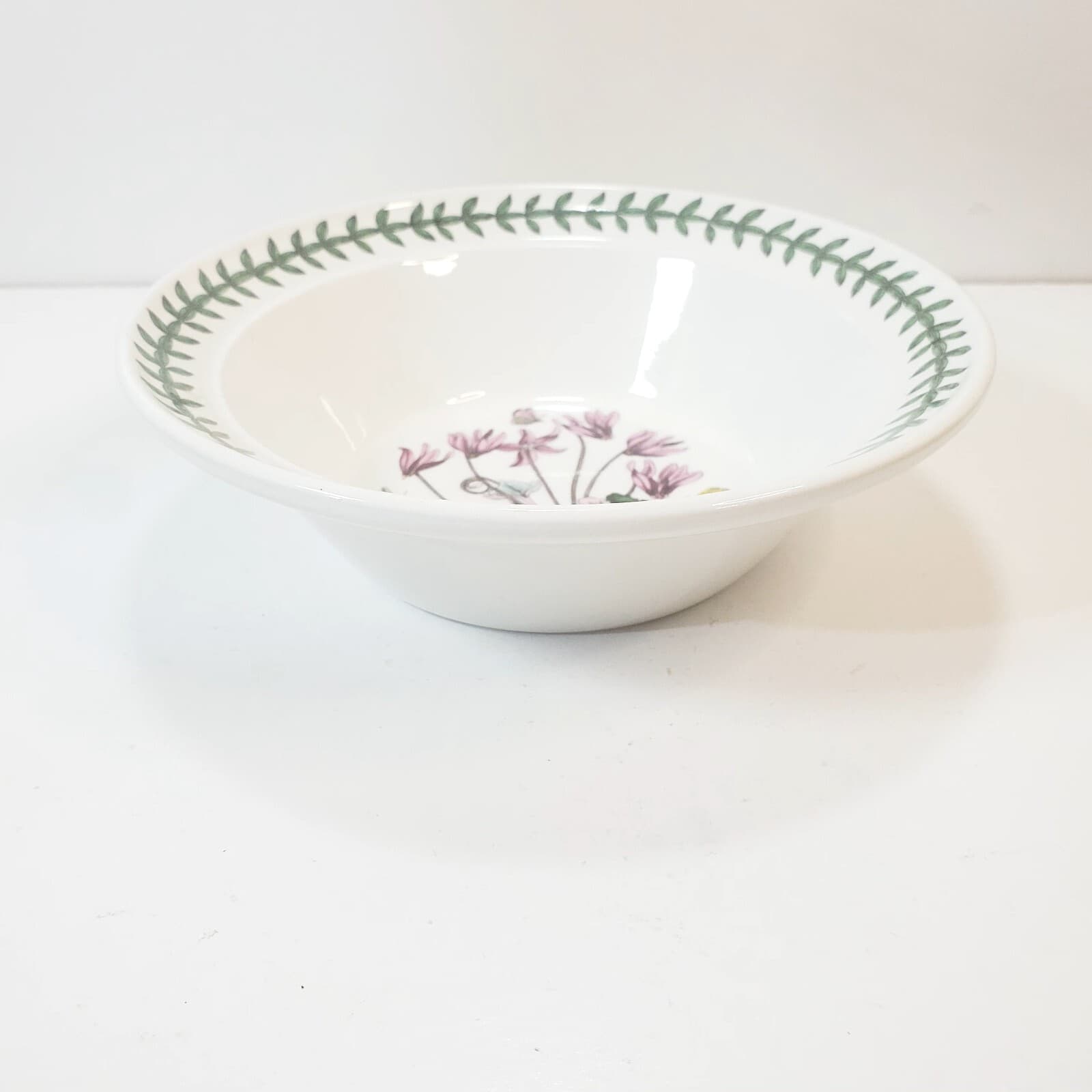 Vtg 1972 Portmeirion Botanic Garden Floral Cyclamen Repandum Soup Cereal Bowl - Thumbnail 2