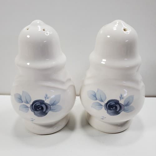 Pfaltzgraff Memories Blue Rose Glossy Finish Salt & Pepper Shaker Set Stoneware