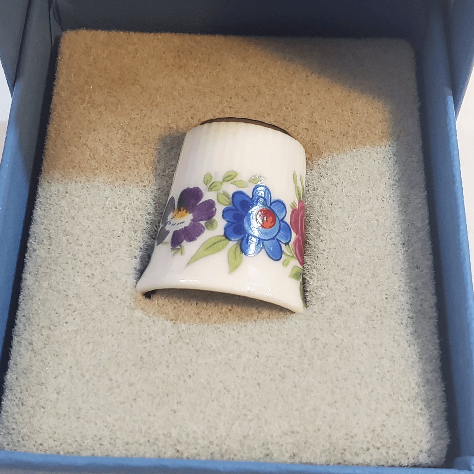 Vtg K & A Krautheim Selb Bavaria Germany Porcelain Floral Thimble Original Box