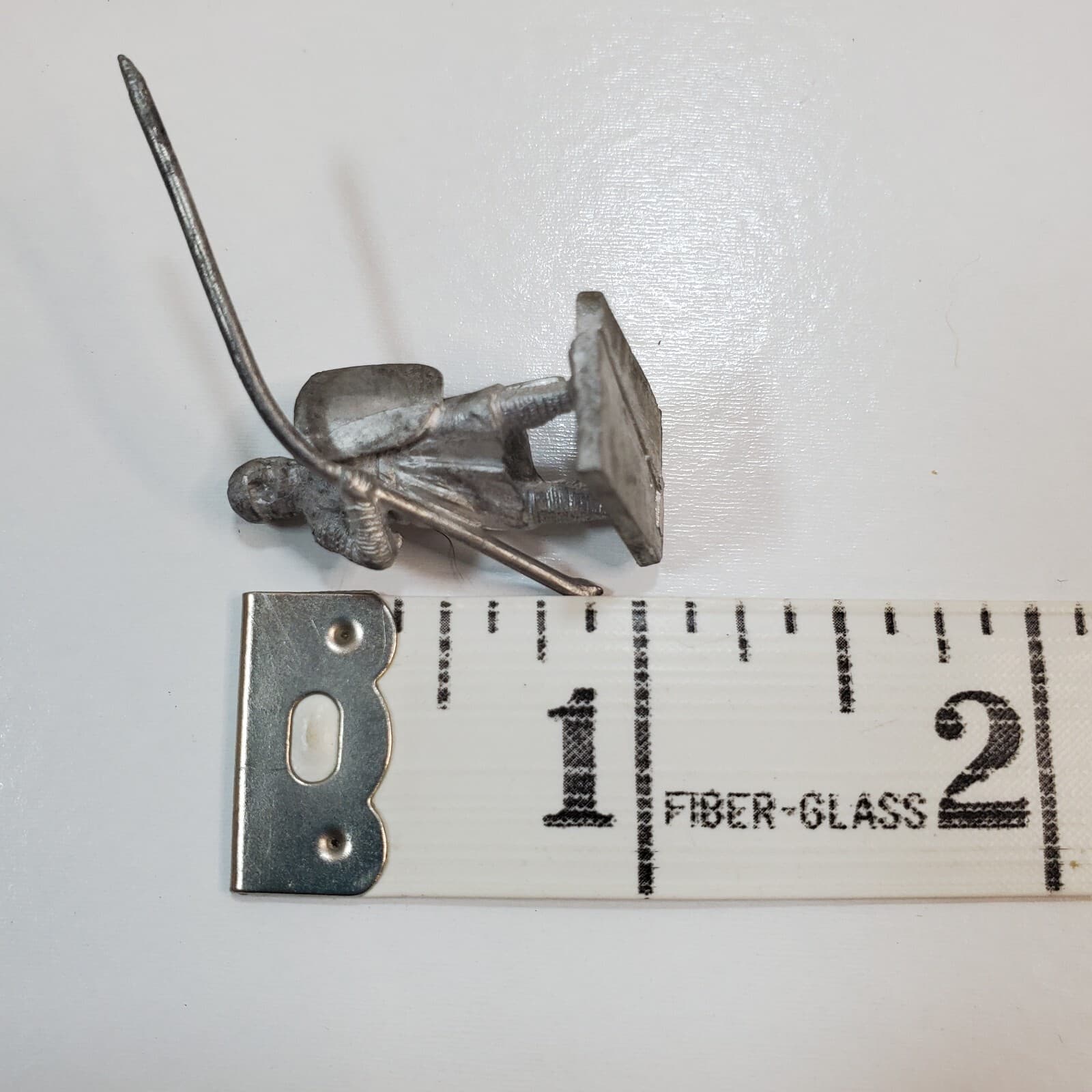 16 pc lot Metal Lead Figures Knights Warriors Standing Riders Shields Assorted - Thumbnail 6