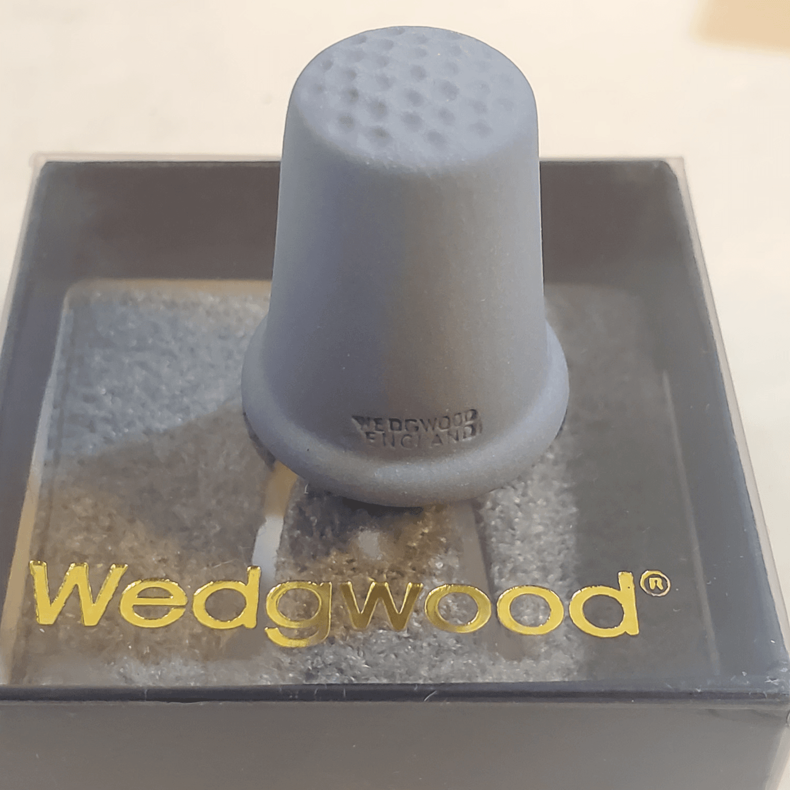Vintage Wedgewood England Blue White Jasperware Thimble Swan Design Original Box - Thumbnail 5