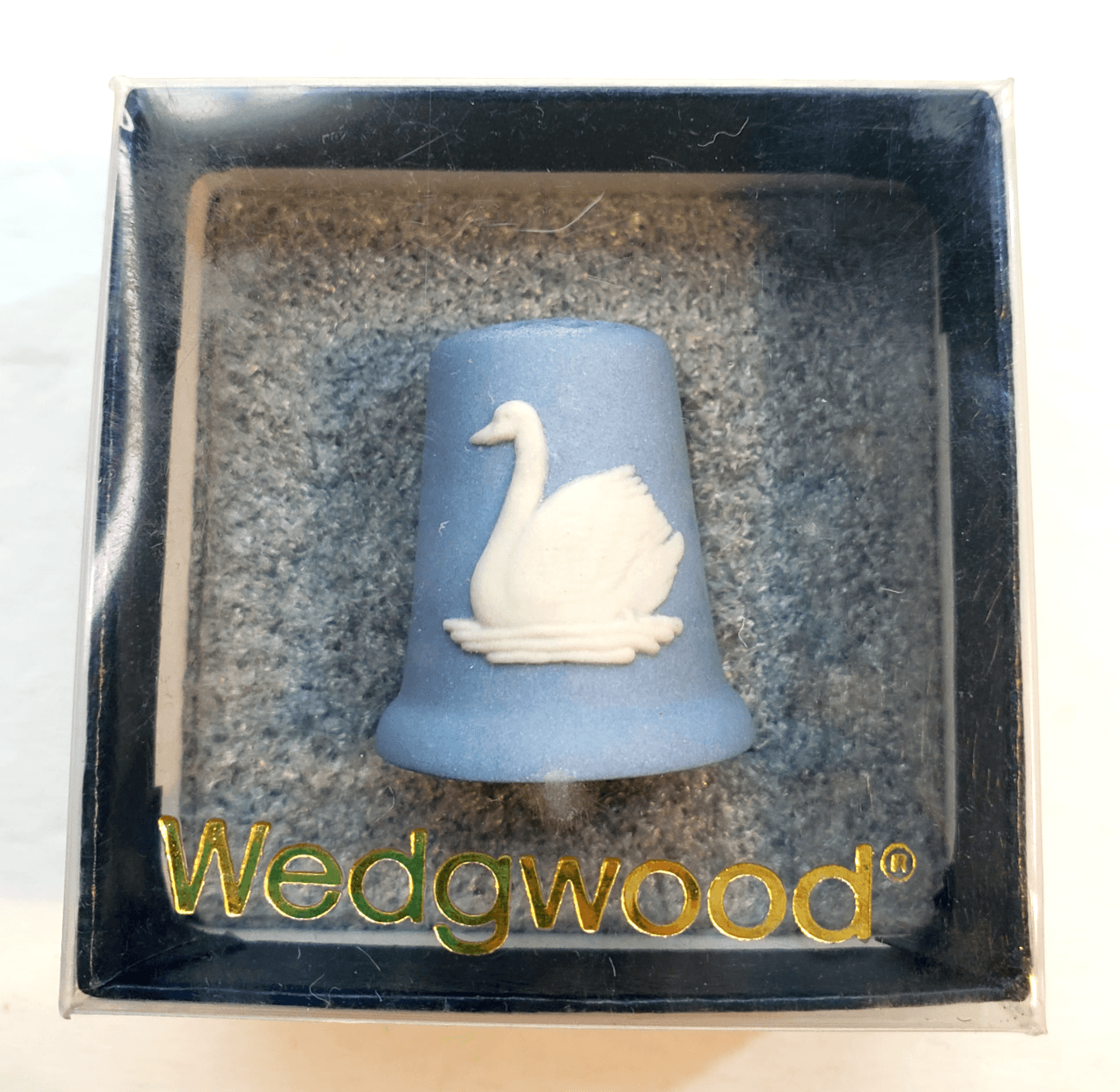 Vintage Wedgewood England Blue White Jasperware Thimble Swan Design Original Box
