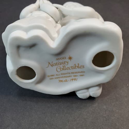 Vtg 1991 AVON Nativity Collectibles Children In Prayer Porcelain Bisque Figurine - Thumbnail 5