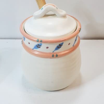 Vtg Taos Treasure Craft Feathers Pattern Small Sugar Jam Jar Canister w/ Spoon - Thumbnail 3
