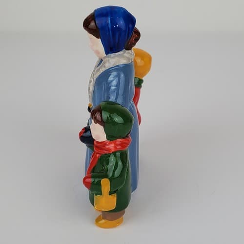 Dept 56 Family Mom Kids Original Snow Village Series 50571 Replacement Figurine - Thumbnail 5