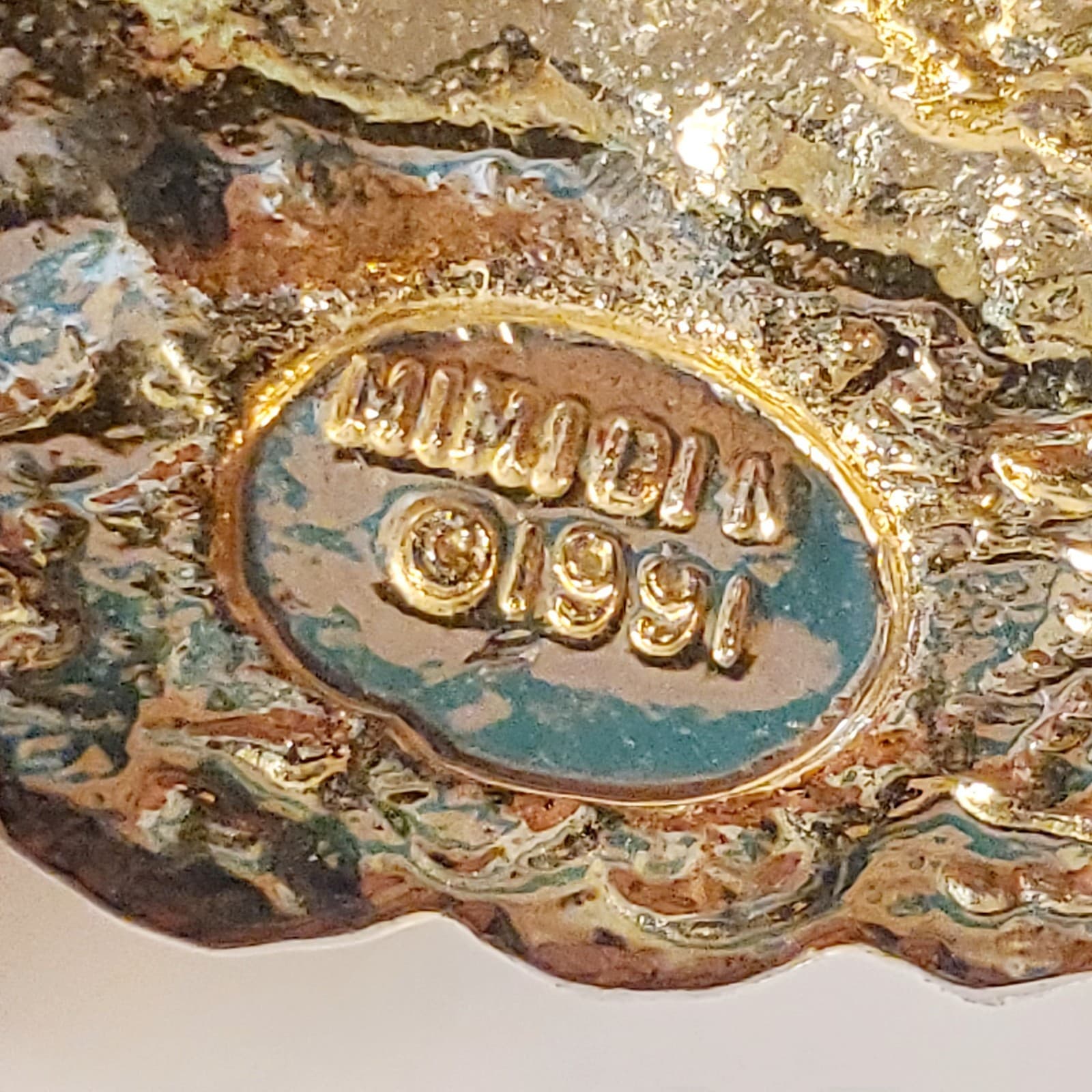 Vintage 1991 Mimi Di N Gold Tone and Rainbow Enamel Triple Fish Belt Buckle HTF - Thumbnail 4