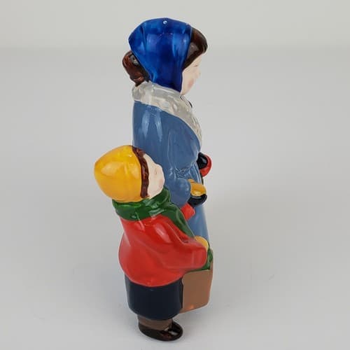 Dept 56 Family Mom Kids Original Snow Village Series 50571 Replacement Figurine - Thumbnail 7