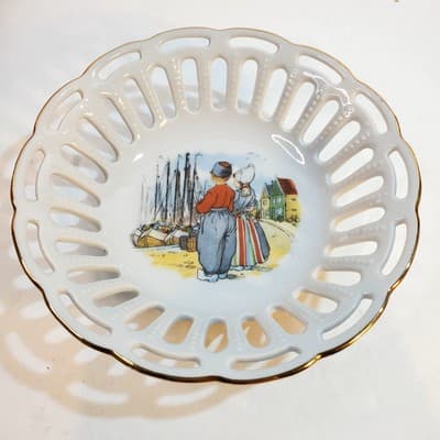 Vtg Pierced Reticulated Hand-Painted Trinket Bowl Dutch Boy Girl Ships Holland