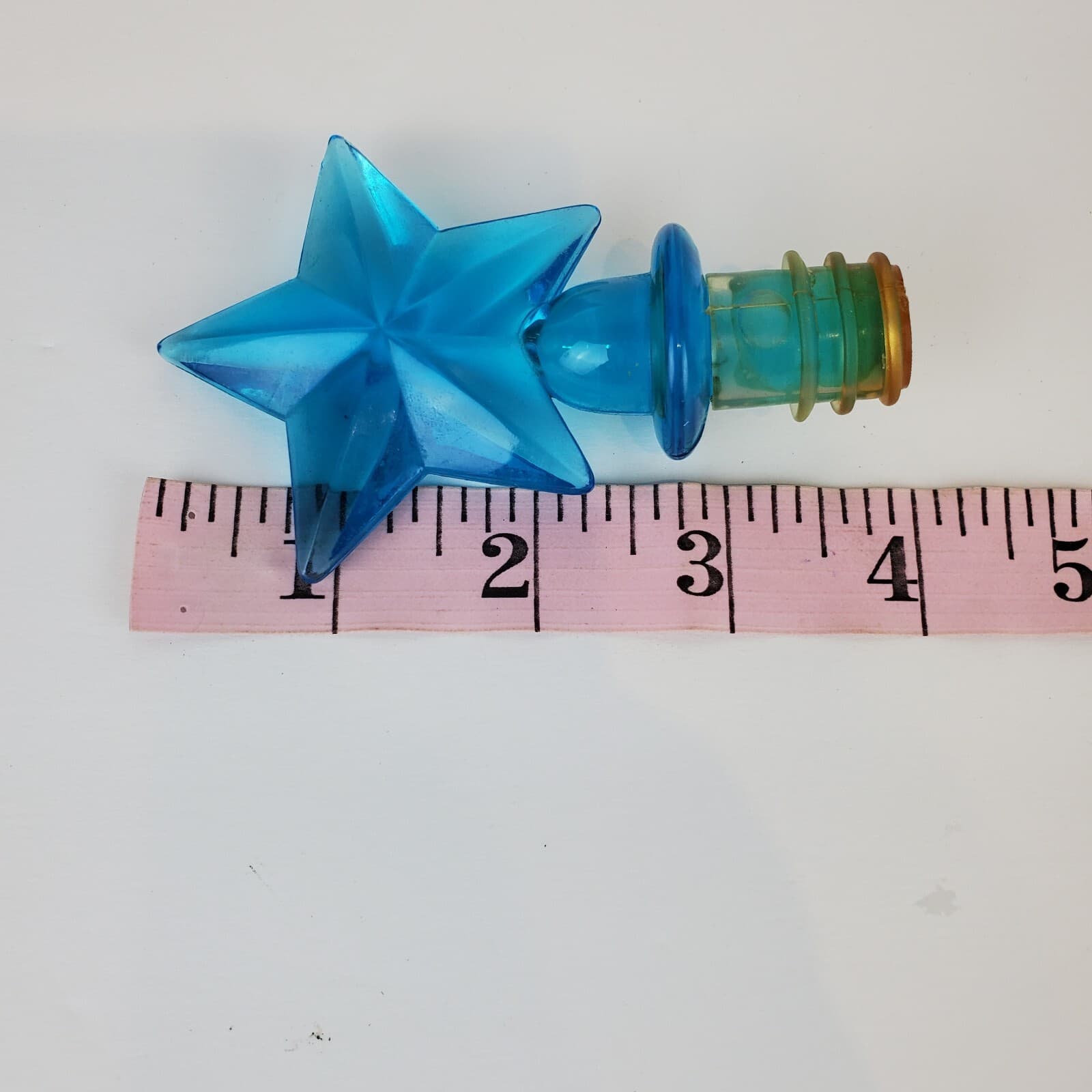 Set of 2 Vintage Acrylic Resin Star and Fleur De Lis Bottle Wine Liquor Stopper - Thumbnail 5