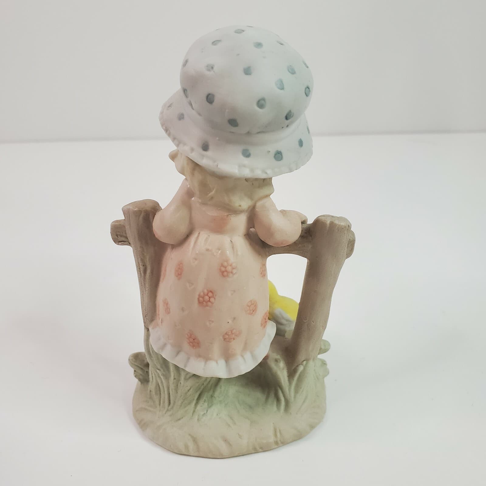 Vintage Lefton Figurine Girl on Fence with Duck 1984 #04136 Hand Painted - Thumbnail 4