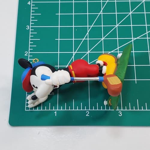 Vintage 1997 Disney Hallmark Mickey Mouse Golfer Long Shot Christmas Ornament - Thumbnail 6