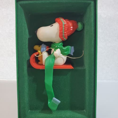 Vintage Hallmark Snoopy & Woodstock Stocking Hanger w/ Box Hong Kong - Thumbnail 4