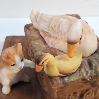 Vintage 1987 Danbury Mint Porcelain Cute Cats GOOSE Sculpture Collection - Thumbnail 5