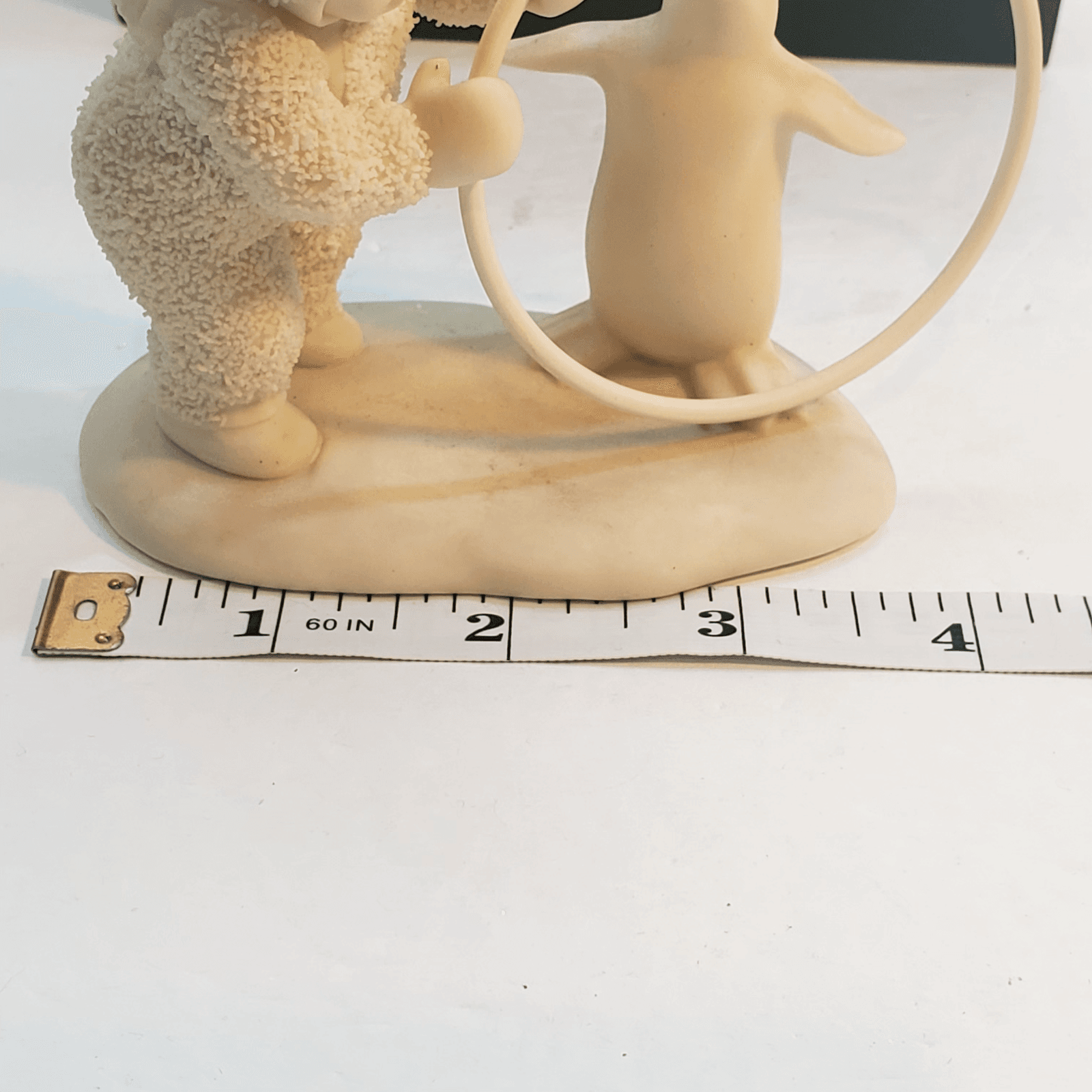Dept 56 Snowbabies Figurine I'll Teach You A Trick Hula Hoop Penguin Retired - Thumbnail 6