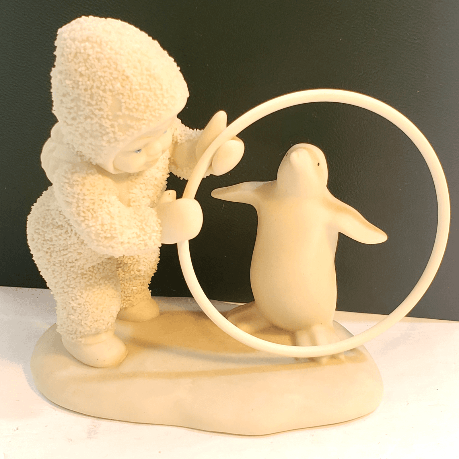 Dept 56 Snowbabies Figurine I'll Teach You A Trick Hula Hoop Penguin Retired