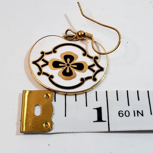 Vtg MEOW Signed Gold Tone White Black Enamel Art Noveau Dangle Hook Earrings - Thumbnail 5
