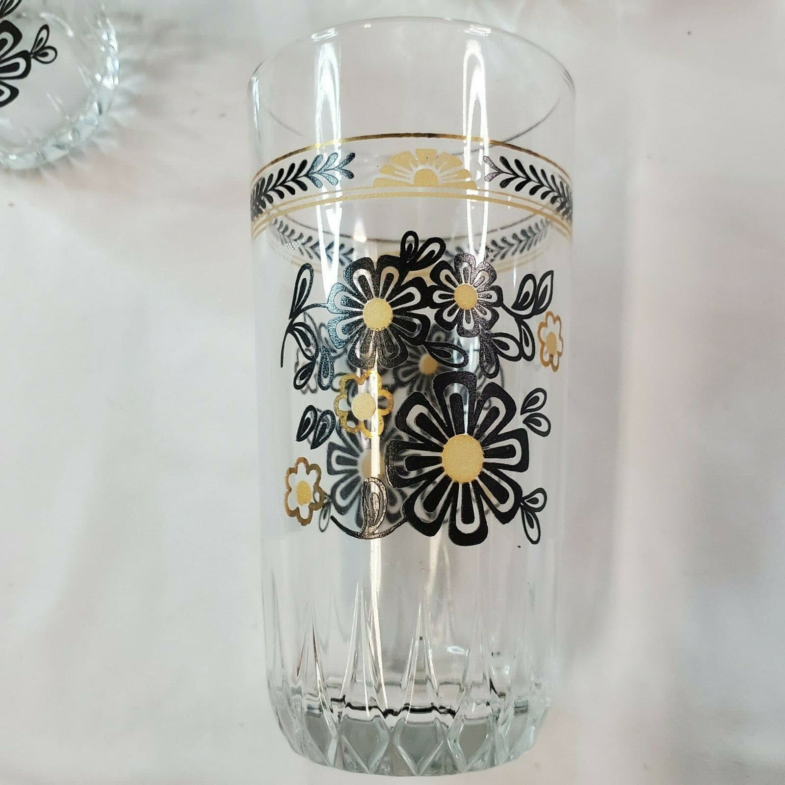 Vintage Cerve Glass Juice Pitcher & 6 Glasses Black & Gold Flowers Made in Italy - Thumbnail 8