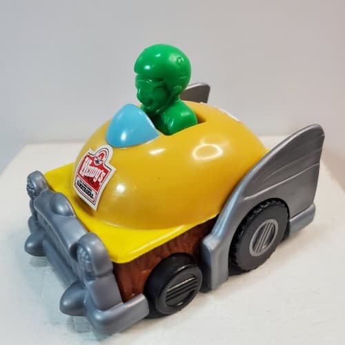 Vintage 1997 Wendy's Kids Meal Pull n' Go Toy Yellow Car With Green Driver
