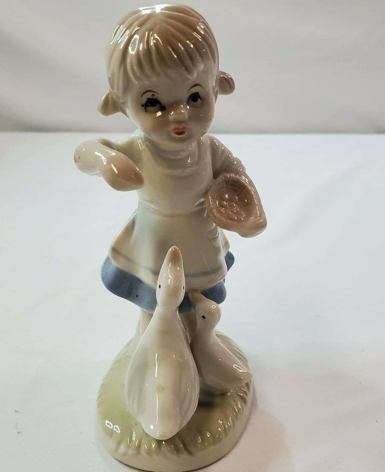 UCGC Taiwan 6" Glazed Porcelain Girl feeding Ducks Goose Figurine Pastels - Thumbnail 2