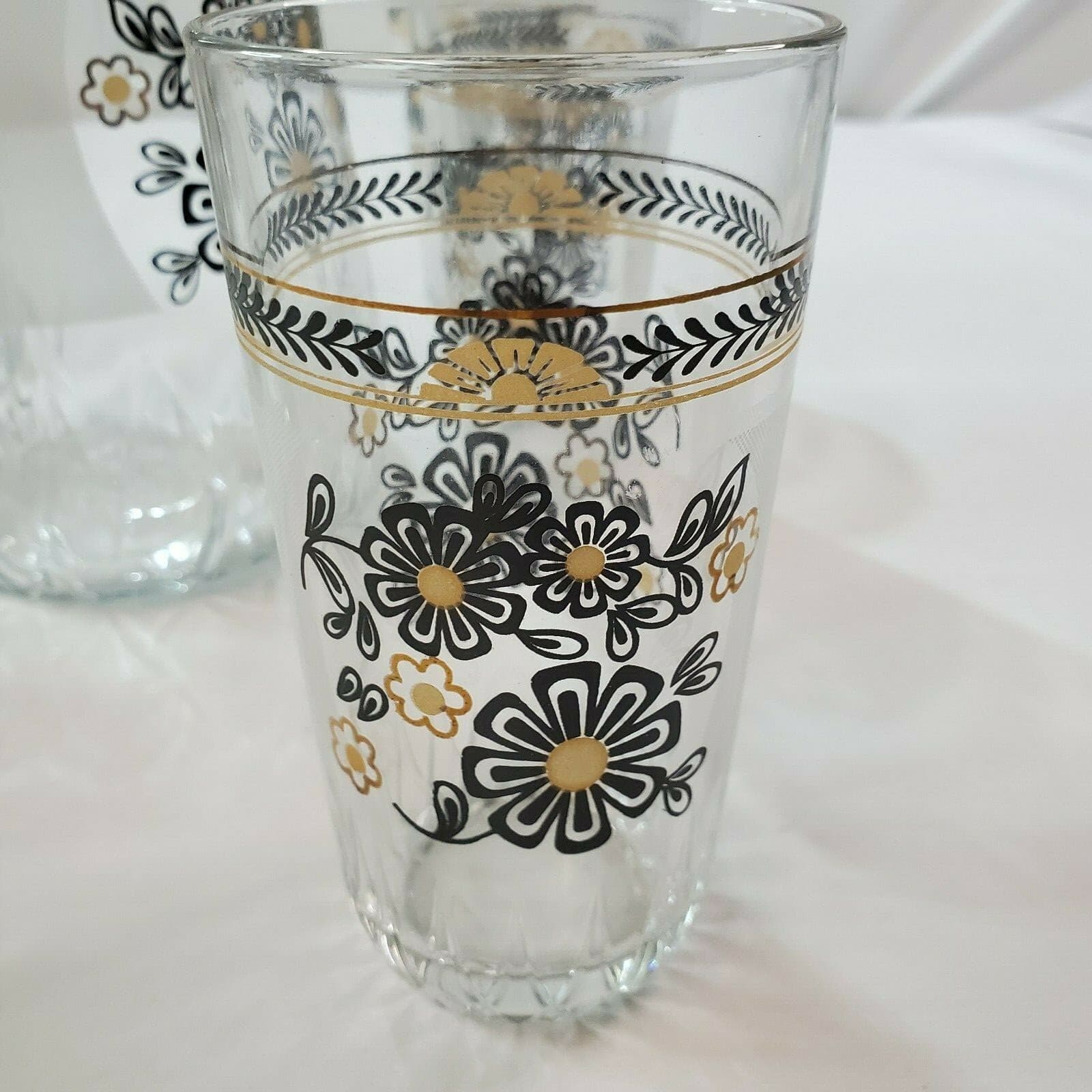 Vintage Cerve Glass Juice Pitcher & 6 Glasses Black & Gold Flowers Made in Italy - Thumbnail 9